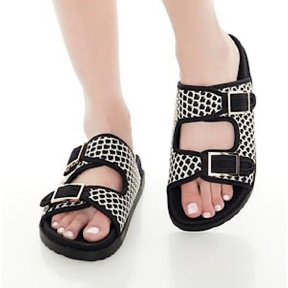 Forever 21 Black/White Slide Sandals